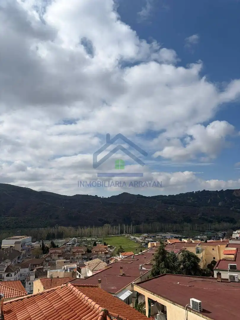 Wohnung zum Verkauf in Cenes de la Vega mit Klimaanlage, Heizung und Terrasse