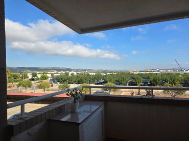 Apartamento con balcón en venta en Central 58
