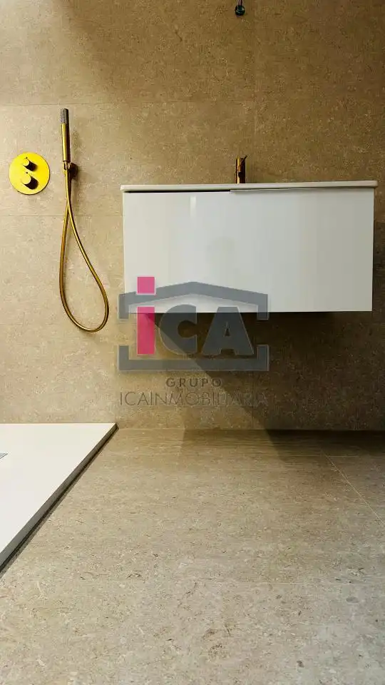 Cuina de Apartament en venda en Cáceres amb Aire condicionat i Calefacció