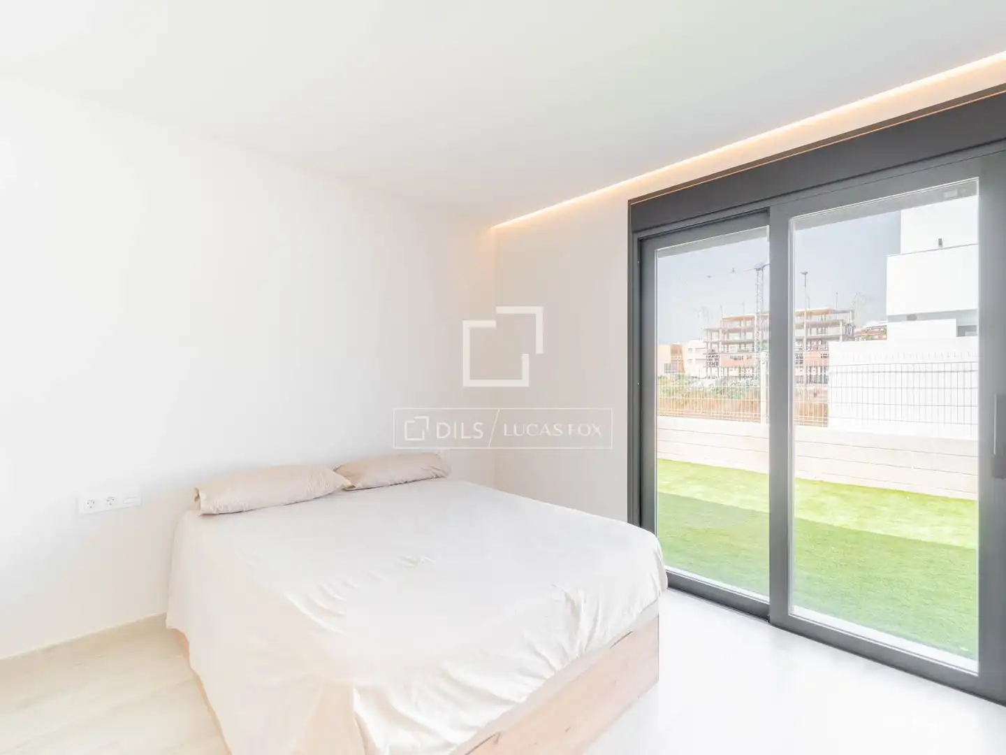 Dormitori de Casa o xalet en venda en Burriana / Borriana amb Aire condicionat, Jardí privat i Traster