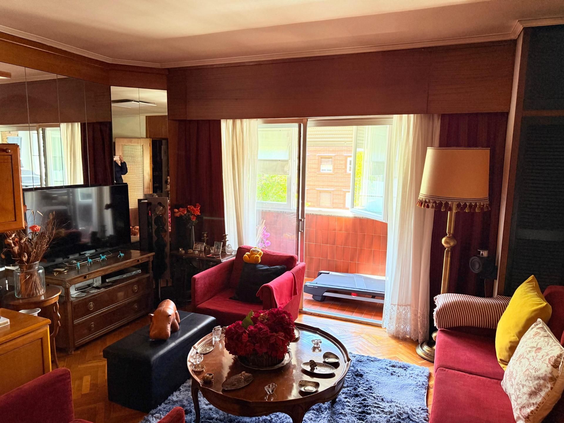 Living room of Flat for sale in  Madrid Capital  with Air Conditioner, Heating and Terrace