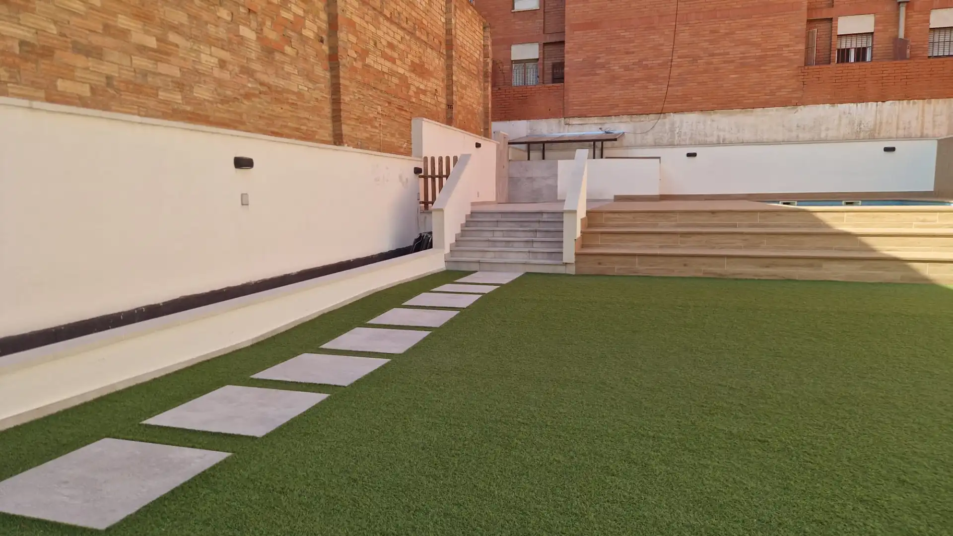 Terrasse von Wohnung zum Verkauf in Sant Boi de Llobregat mit Klimaanlage, Heizung und Abstellraum