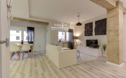 Sala d'estar de Apartament en venda en Salamanca Capital