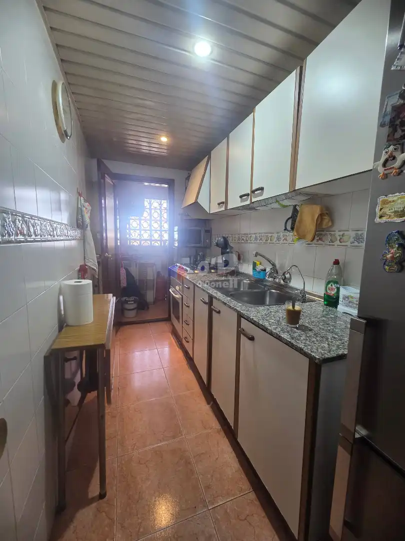 Cocina de Piso en venta en Sant Boi de Llobregat con Aire acondicionado, Horno y Balcón