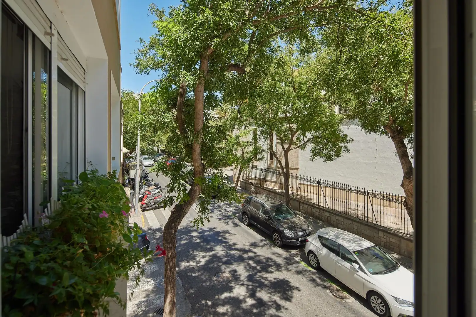 Vista exterior de Piso en venta en Cádiz con Aire acondicionado