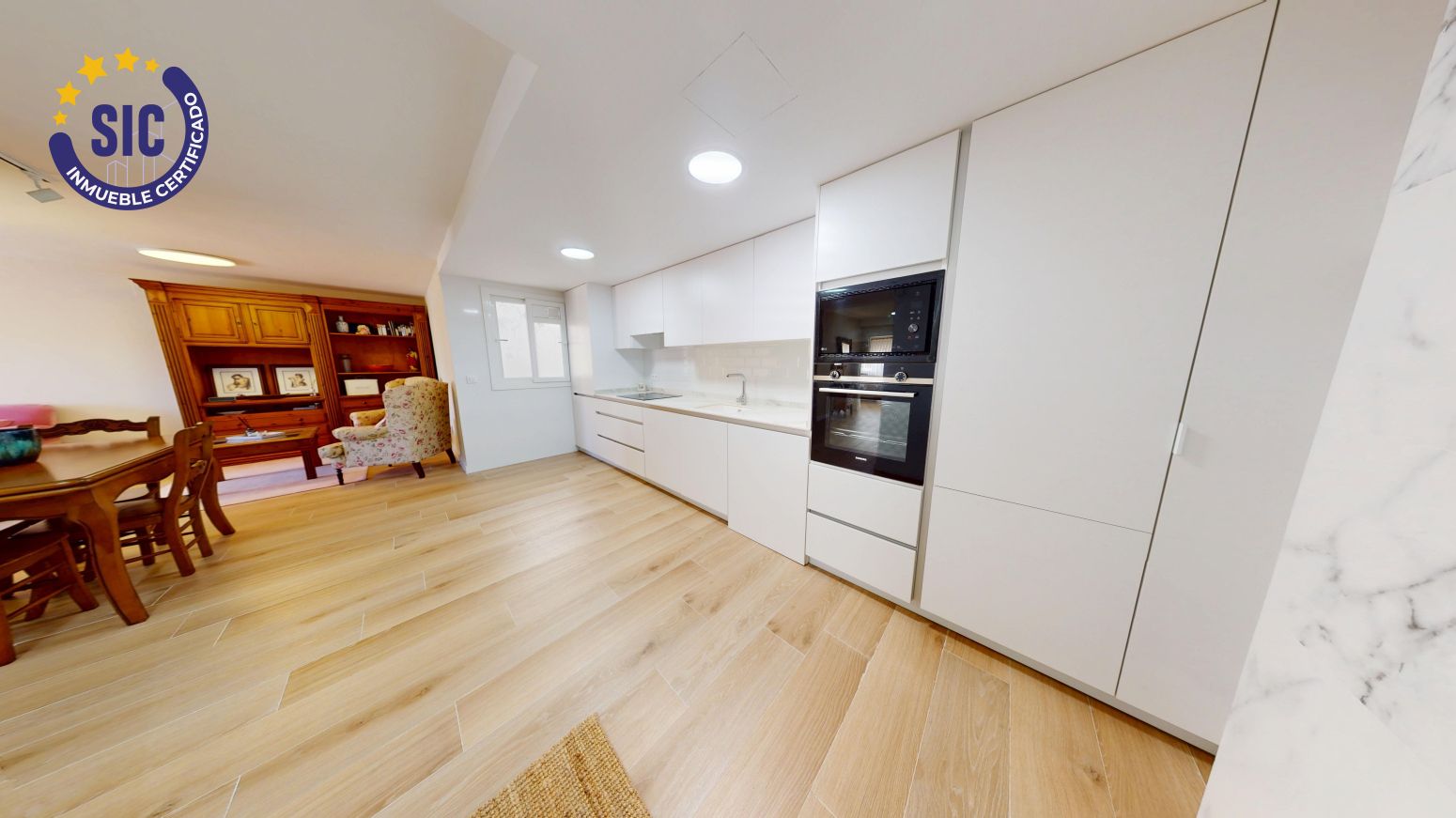 Kitchen of Flat for sale in  Valencia Capital  with Air Conditioner