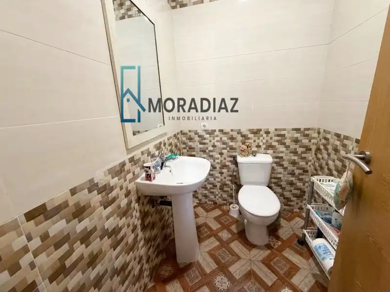 Bathroom of Houses for sale in Don Benito  with Heating, Private garden and Storage room