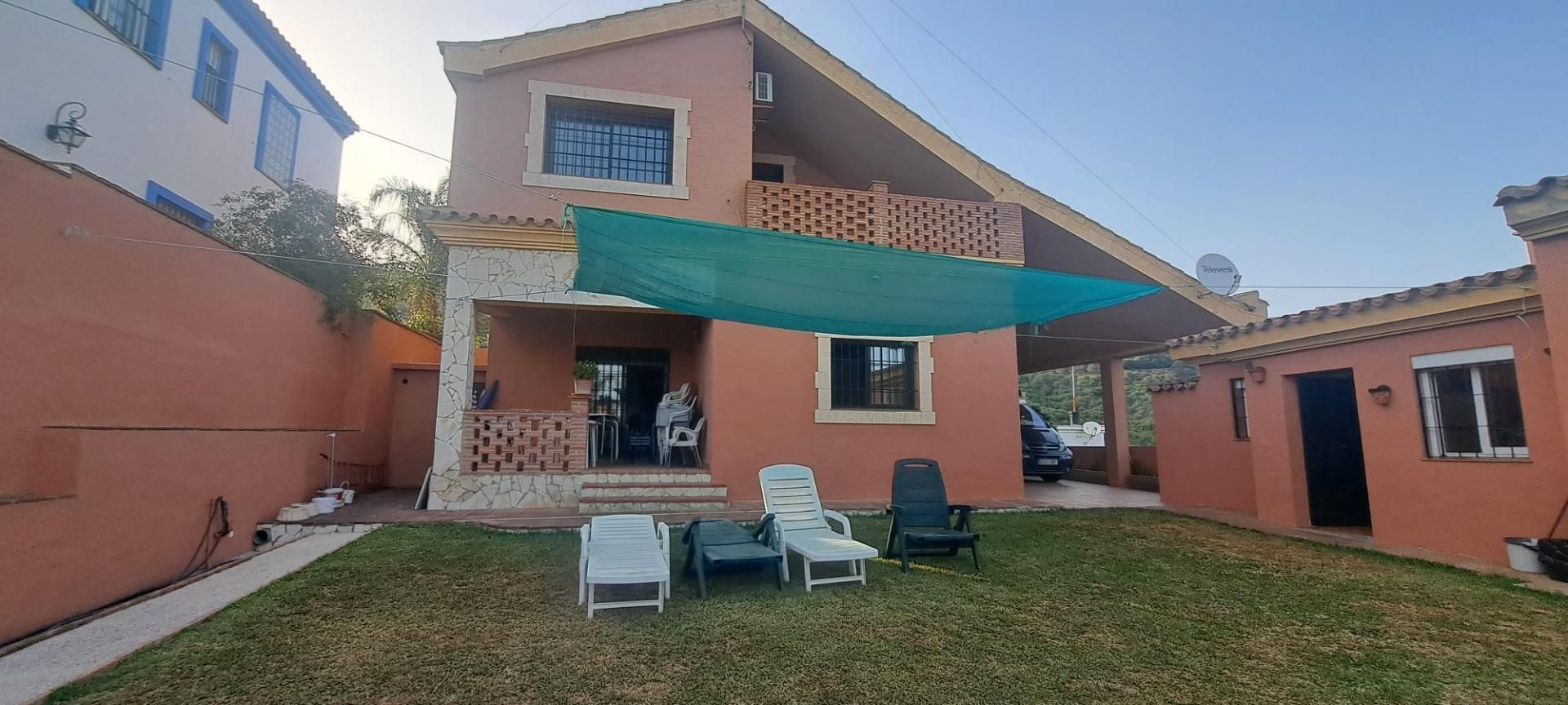Vista exterior de Casa o xalet en venda en Algeciras