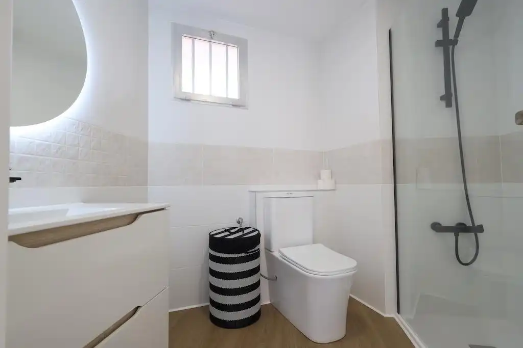 Bany de Apartament en venda en Orihuela amb Terrassa i Piscina comunitària