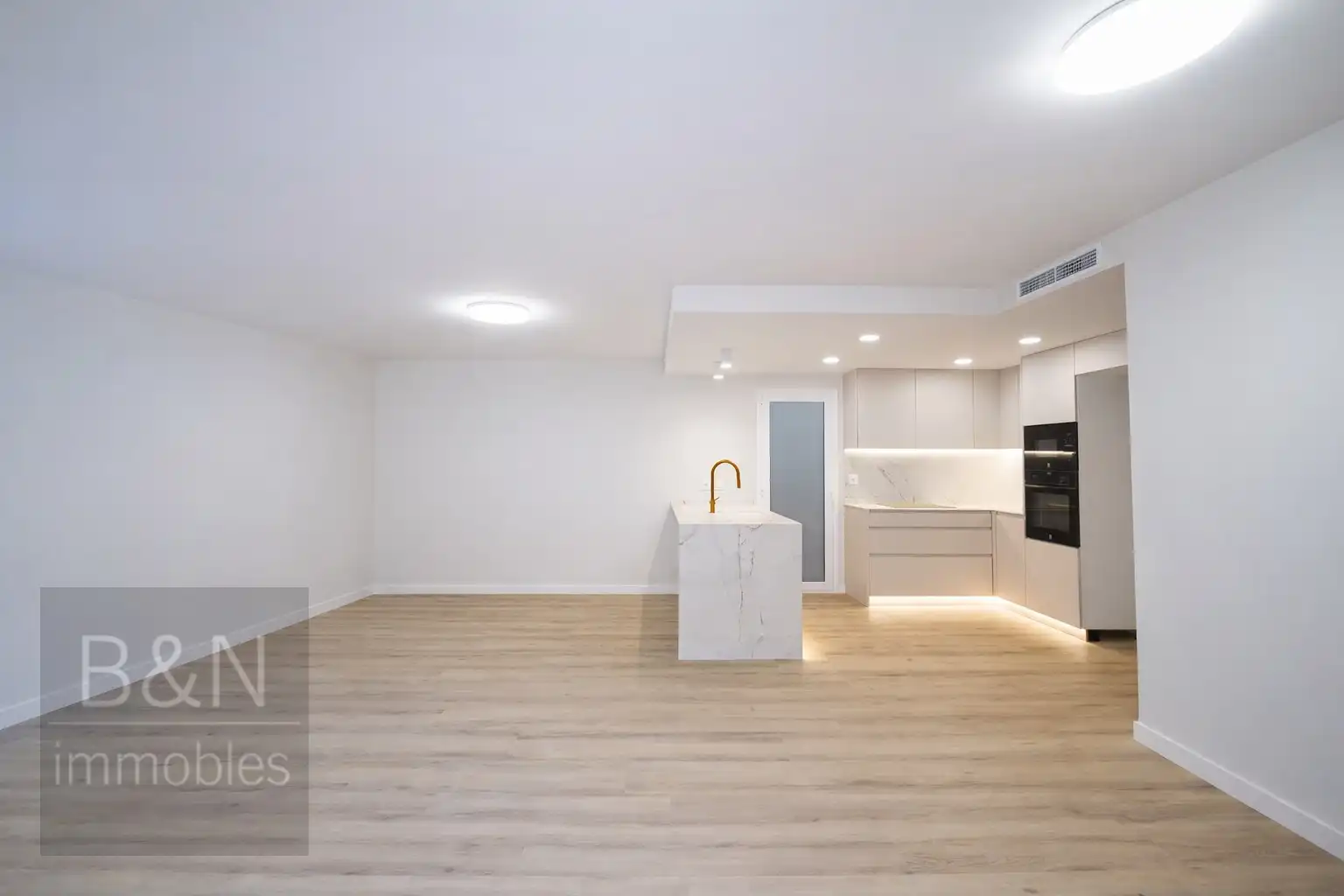 Cocina de Piso en venta en Terrassa con Aire acondicionado, Calefacción y Terraza