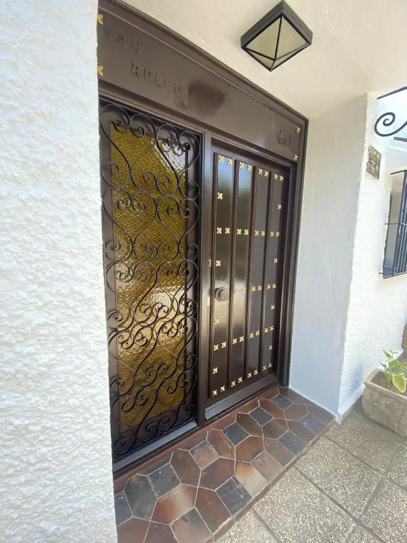 Houses for sale in Fuengirola  with Air Conditioner, Private garden and Swimming Pool
