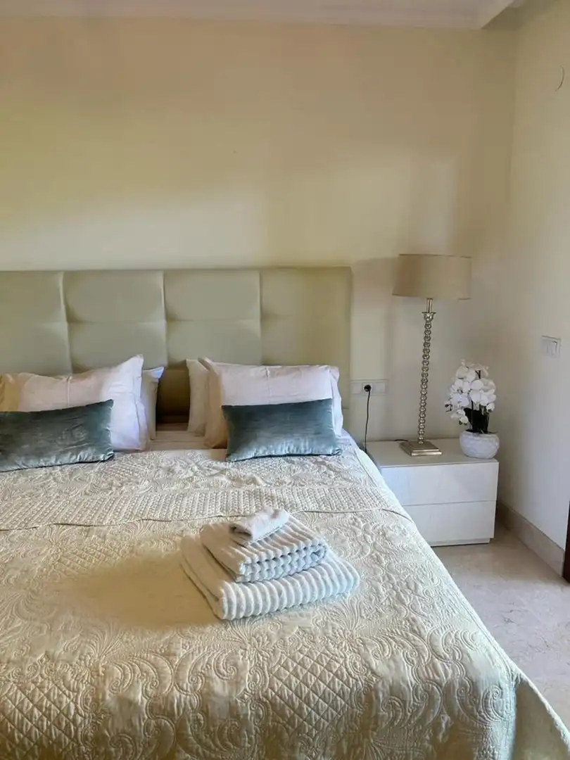 Apartamento con piscina en venta en Marbella Centro, imagen 7