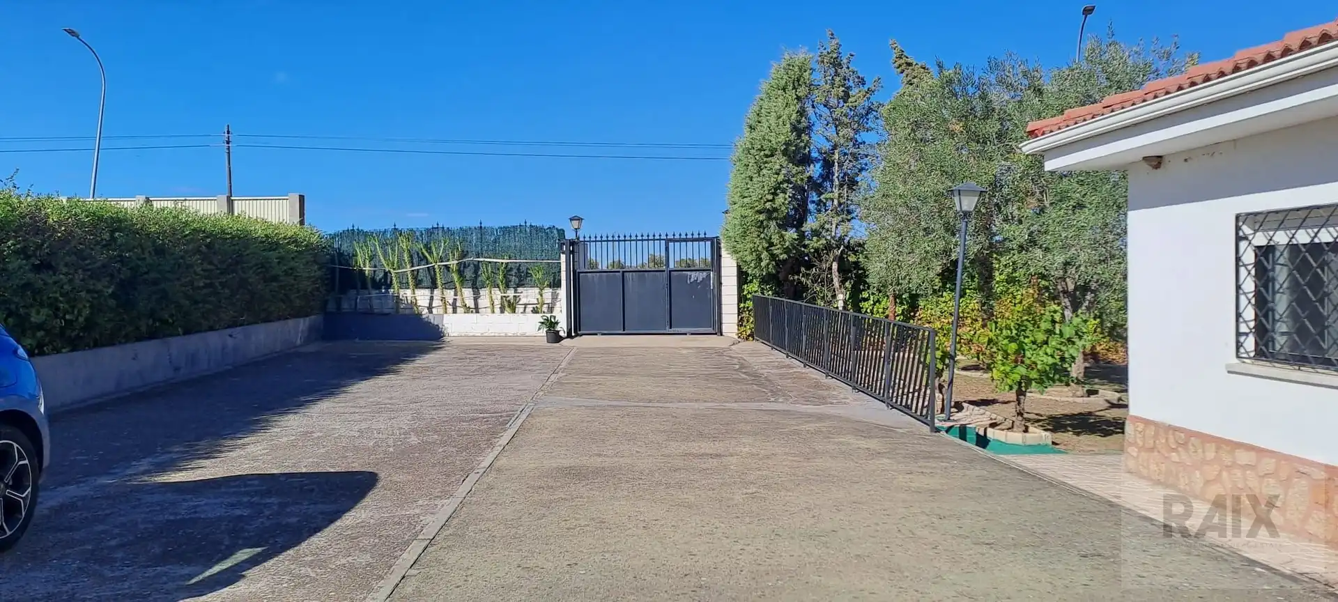 Parking of Houses for sale in Colmenar de Oreja, Madrid
