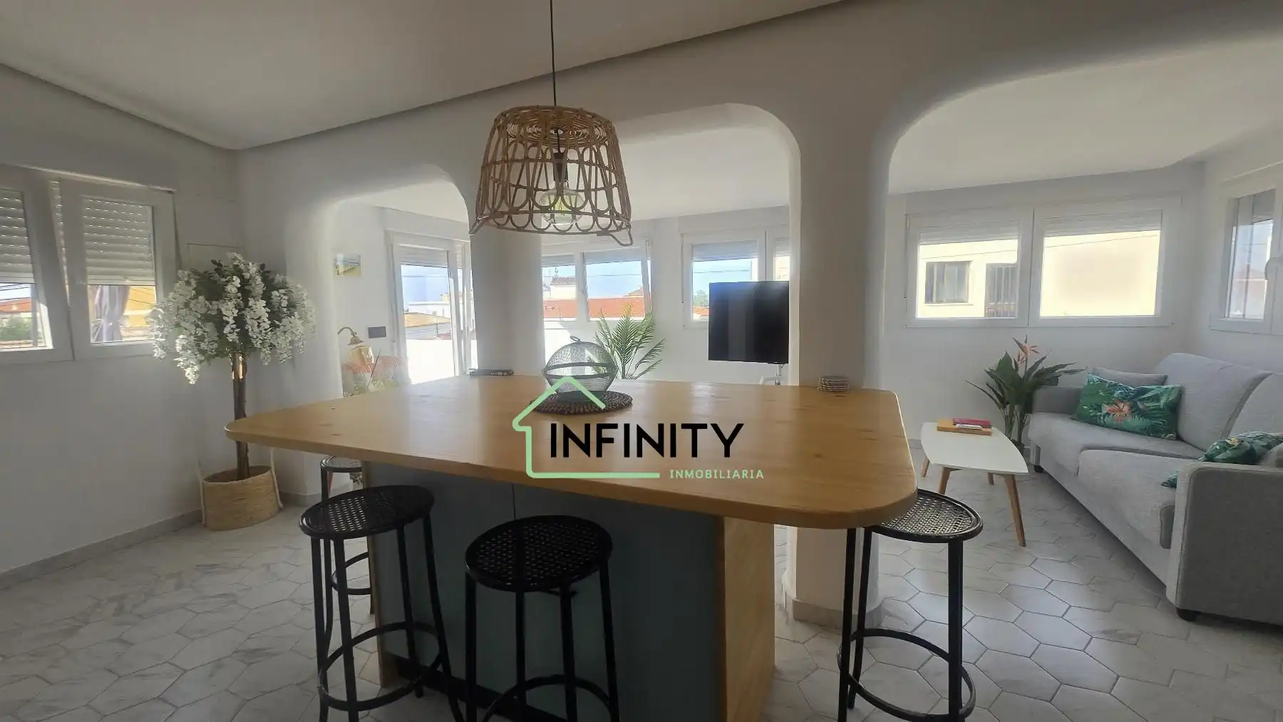 Houses for sale in Oliva Playa