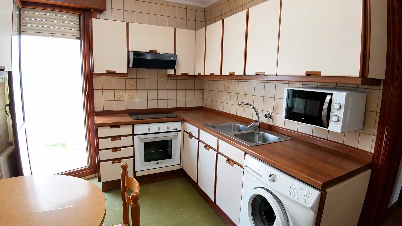 Cocina de Piso en venta en Santurtzi  con Calefacción, Terraza y Amueblado