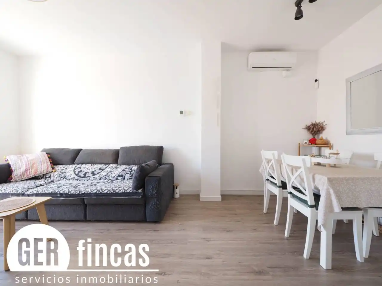 Duplex with lift for sale in Calle Concili Egarenc, imagen 4