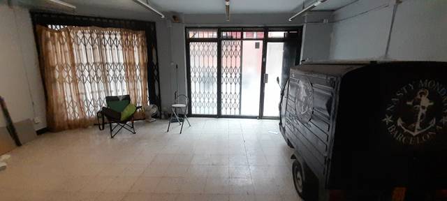 Local comercial en Venta en Carrer del Freser en El Camp de l'Arpa del Clot