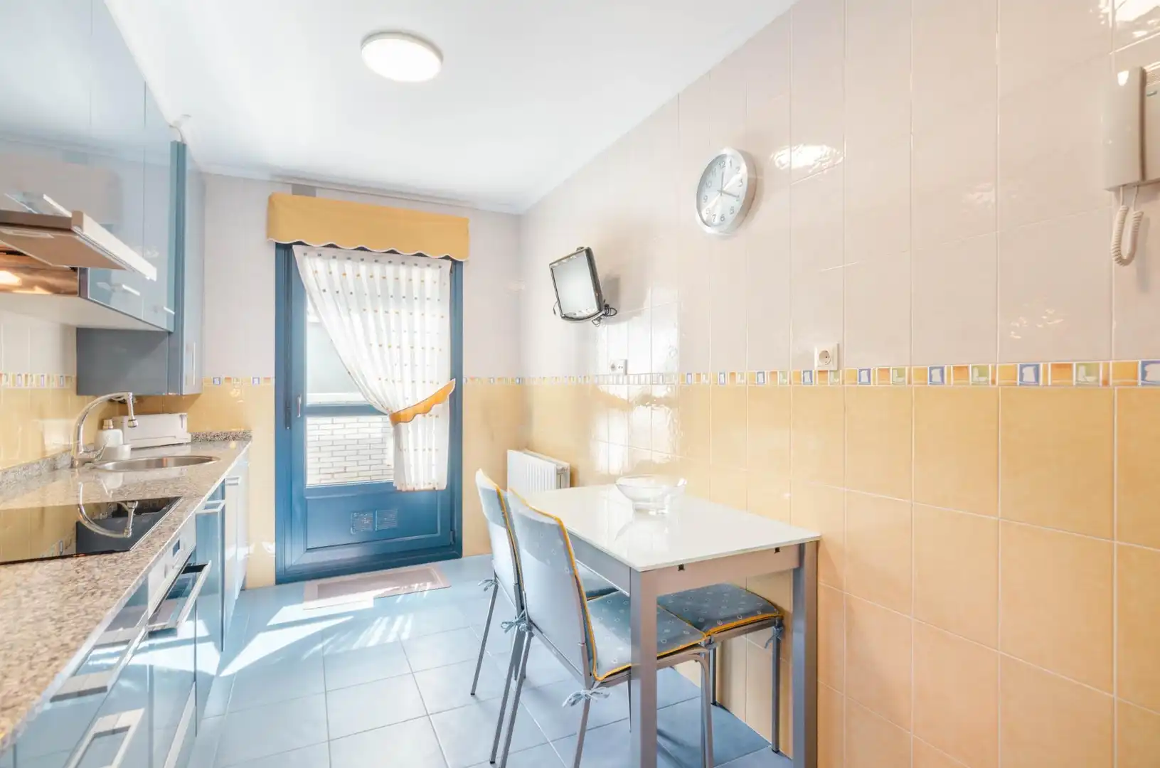 Cocina de Piso en venta en Gozón con Calefacción, Terraza y Trastero
