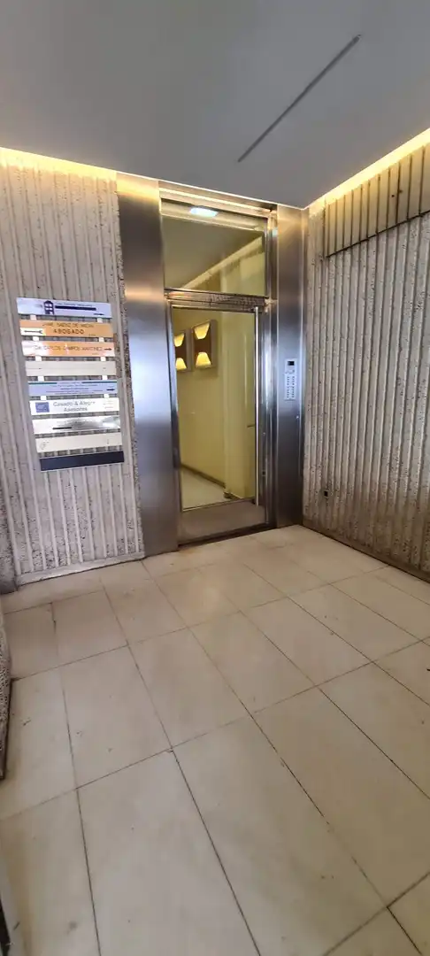 Apartamento con ascensor en venta en Avenida Ordoño II 16, imagen 5