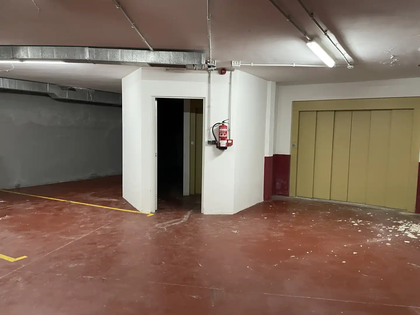 Garaje en venta en Fene