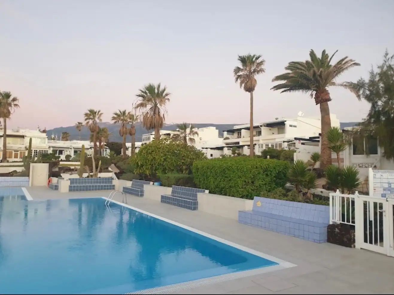 Swimming pool of Study for rent in Arico  with Terrace and Balcony