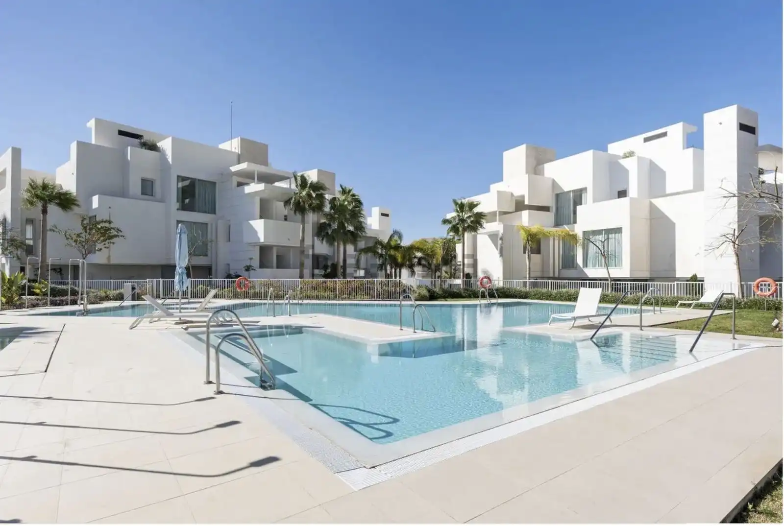Piscina de Apartament en venda en Ojén amb Terrassa, Traster i Moblat