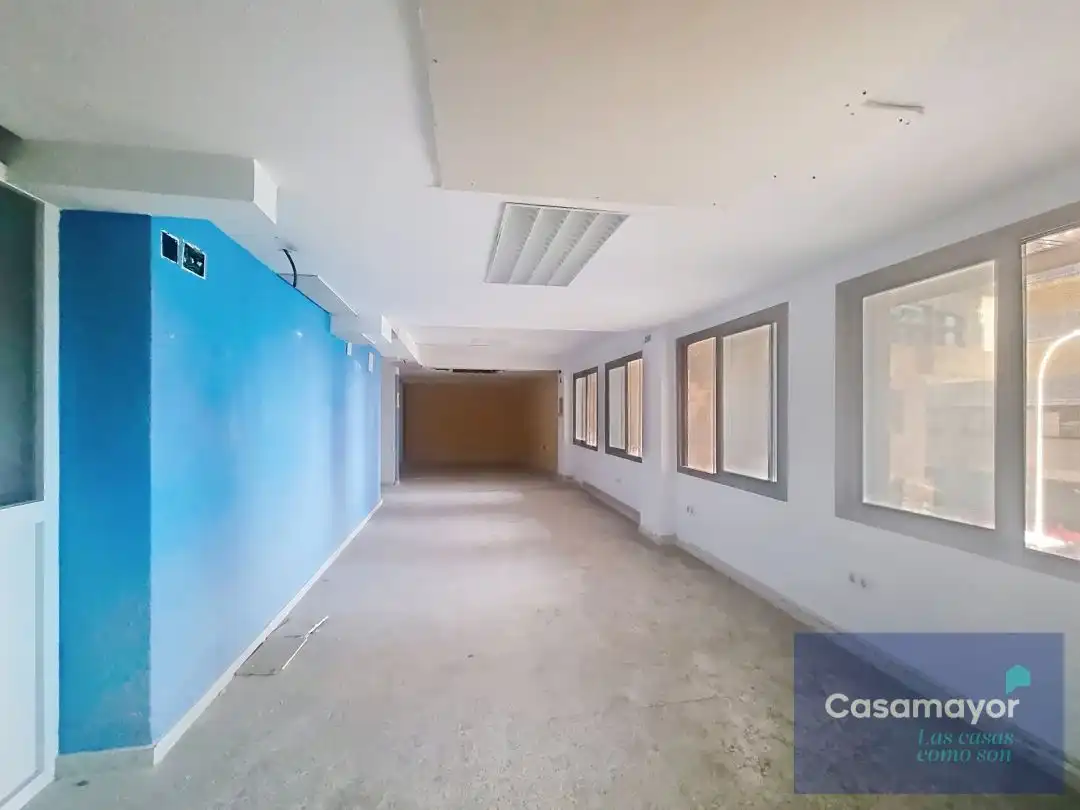 Office space with lift for sale in Carrer Arquebisbe Loaces, imagen 2