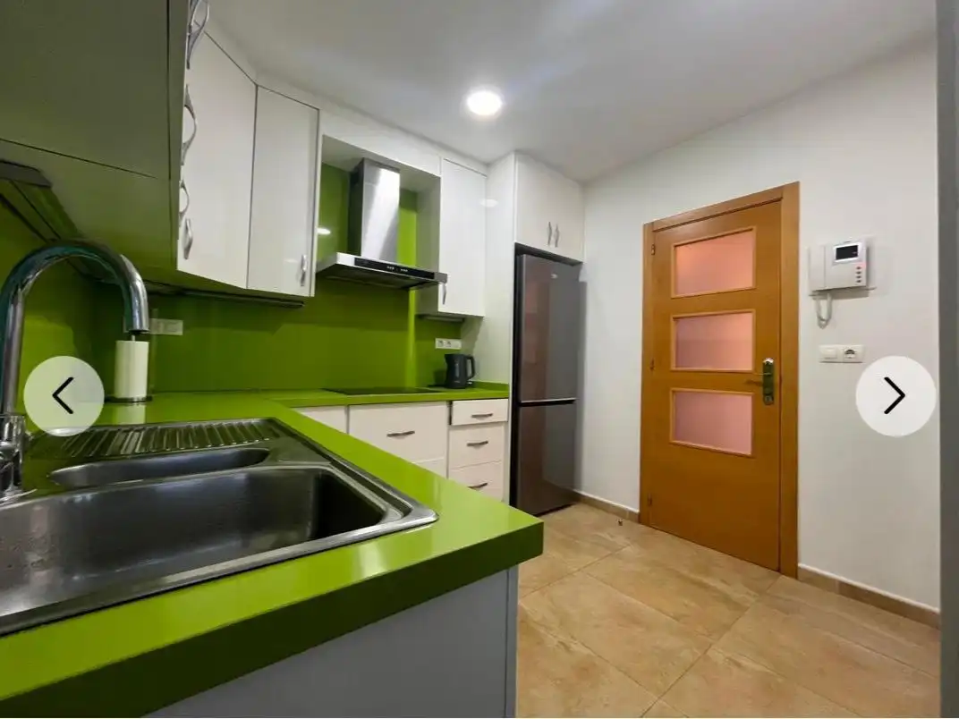 Apartment with lift for sale in Calle Ramon Gallud 35, imagen 3