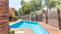 Piscina de Casa o xalet en venda en Sant Cugat del Vallès amb Piscina