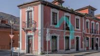 Vista exterior de Casa adosada en venda en Laviana amb Parquet i Balcó