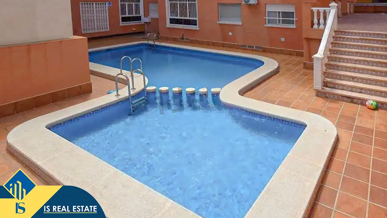 Apartamento con piscina en venta en Playa del Cura, imagen 2