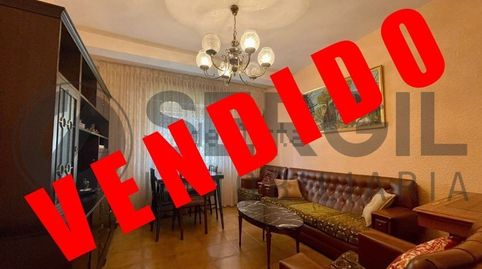 PISO EN VENTA EN EL BARRIO DEL SALVADOR