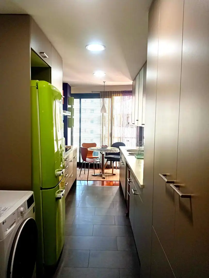 Cocina de Piso de alquiler en  Barcelona Capital con Aire acondicionado, Parquet y Amueblado