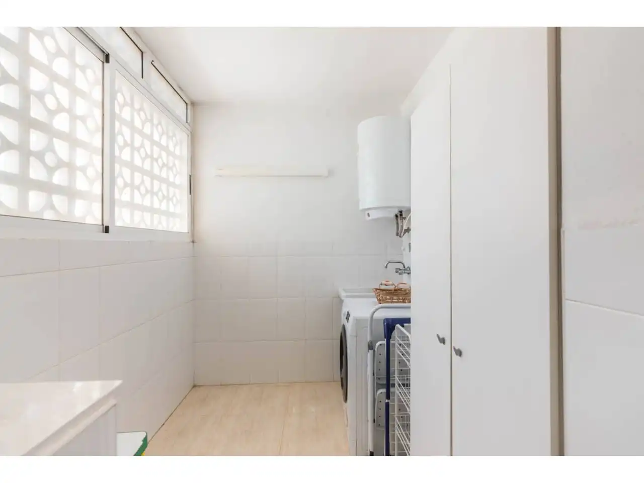 Bedroom of Flat for sale in Cartagena  with Air Conditioner, Terrace and Storage room