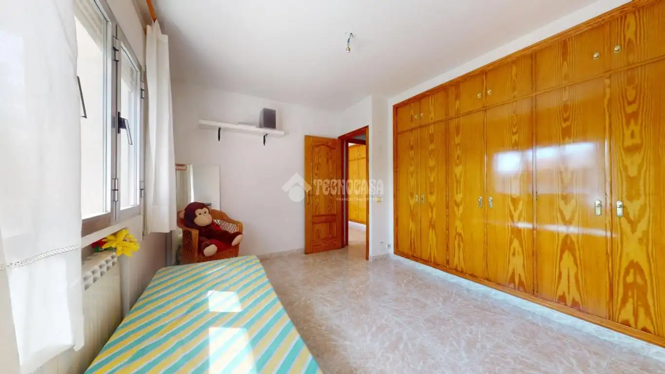 Bedroom of Detached homes for sale in Fuente El Saz de Jarama  with Private garden, Terrace and Balcony