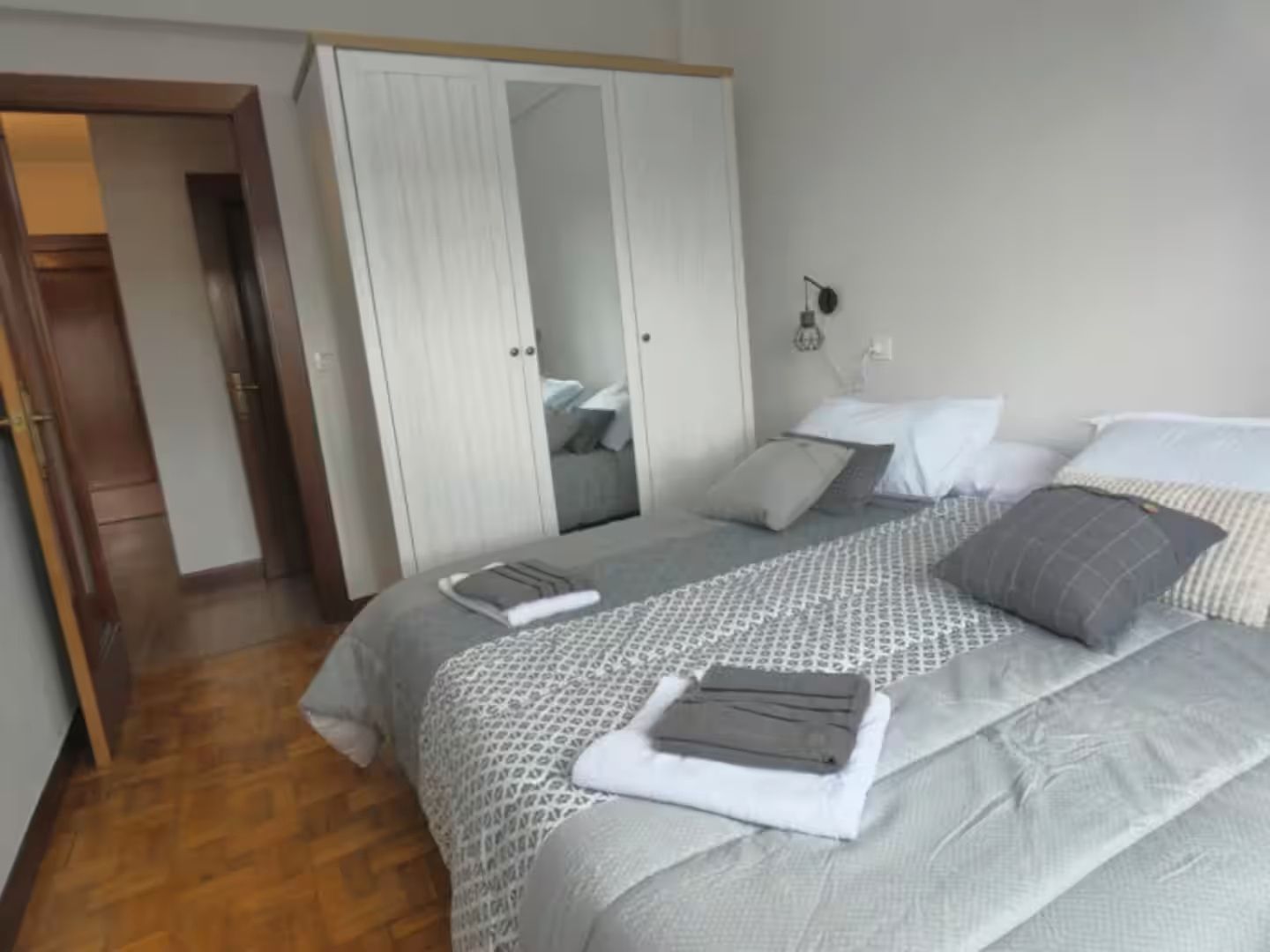 Habitación de Apartamento de alquiler en Lerín con Amueblado y Se aceptan mascotas