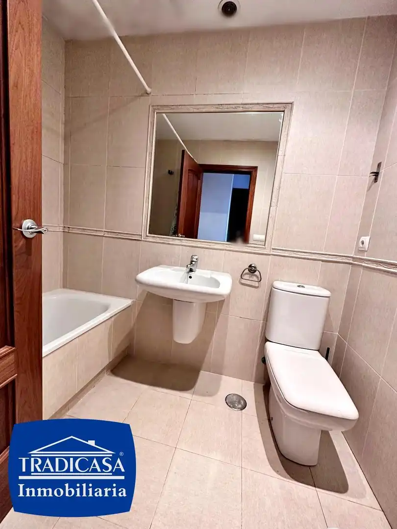 Bathroom of Flat for sale in Jerez de la Frontera  with Air Conditioner, Private garden and Terrace