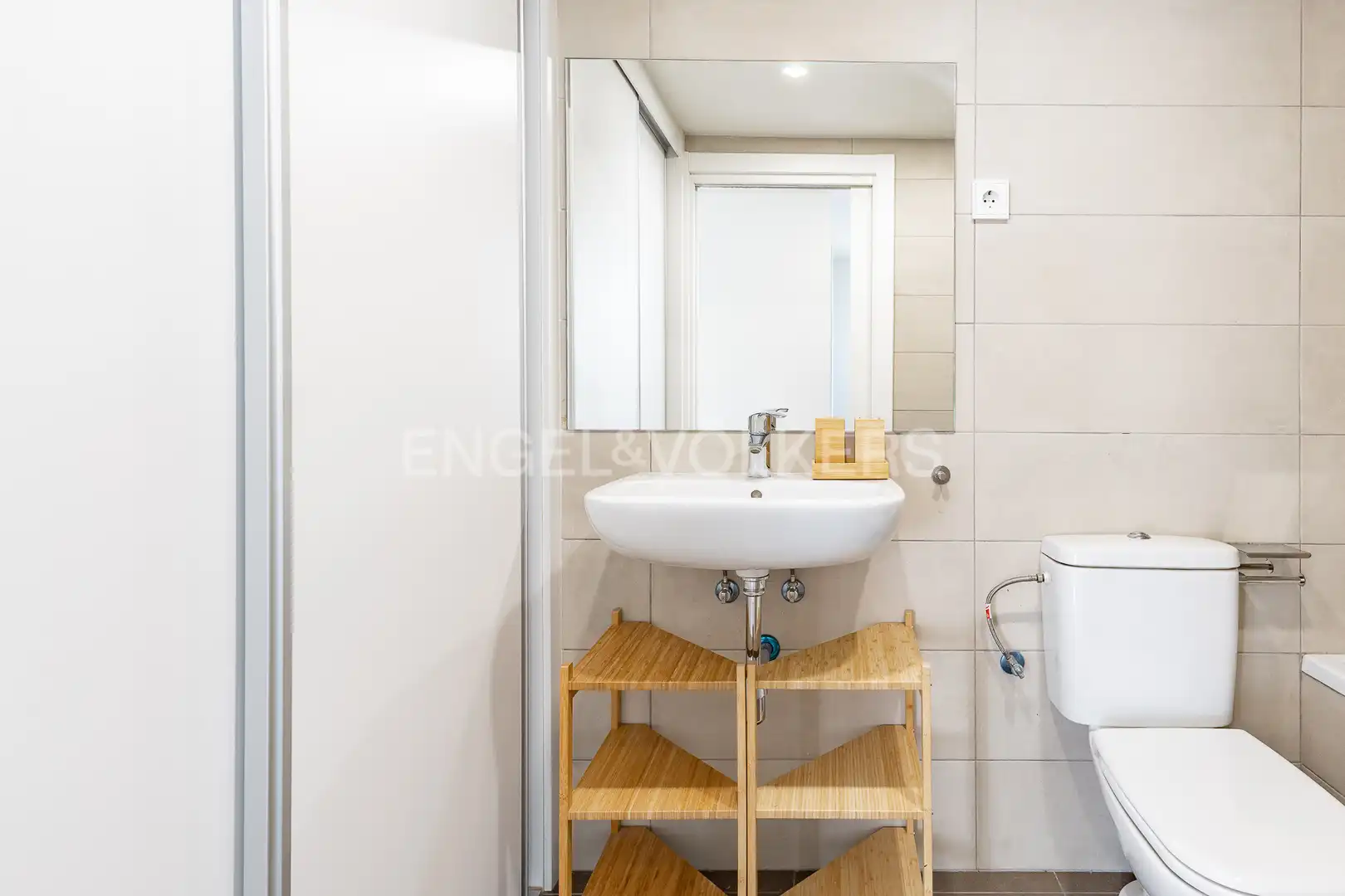 Bathroom of Flat for sale in Sant Adrià de Besòs  with Air Conditioner, Heating and Parquet flooring