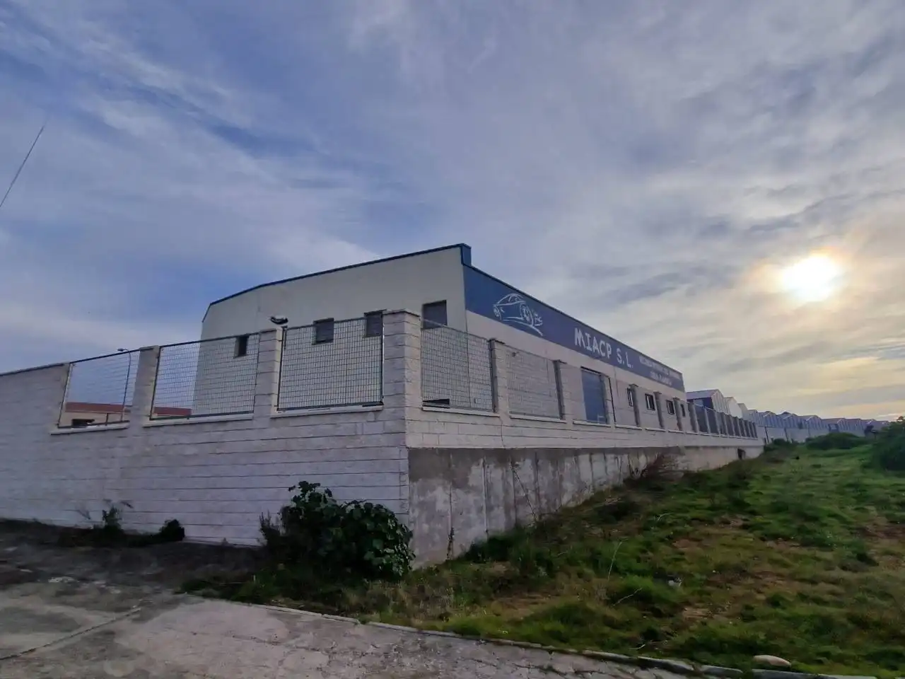 Exterior view of Industrial buildings for sale in Coria