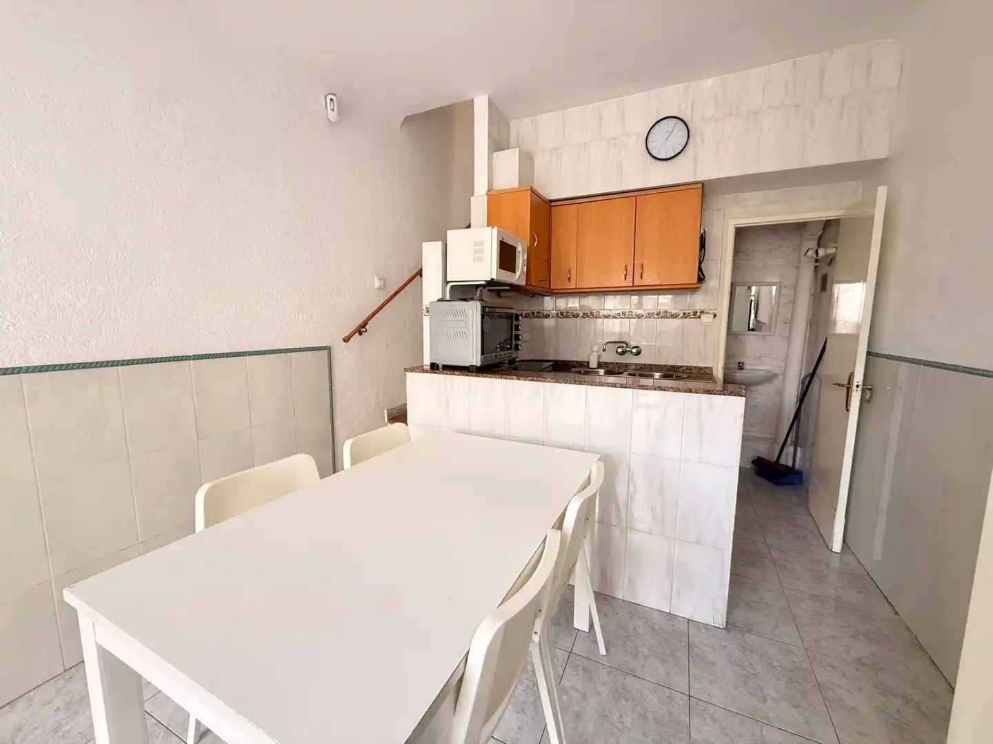 Cuina de Casa adosada en venda en Empuriabrava amb Aire condicionat, Calefacció i Moblat