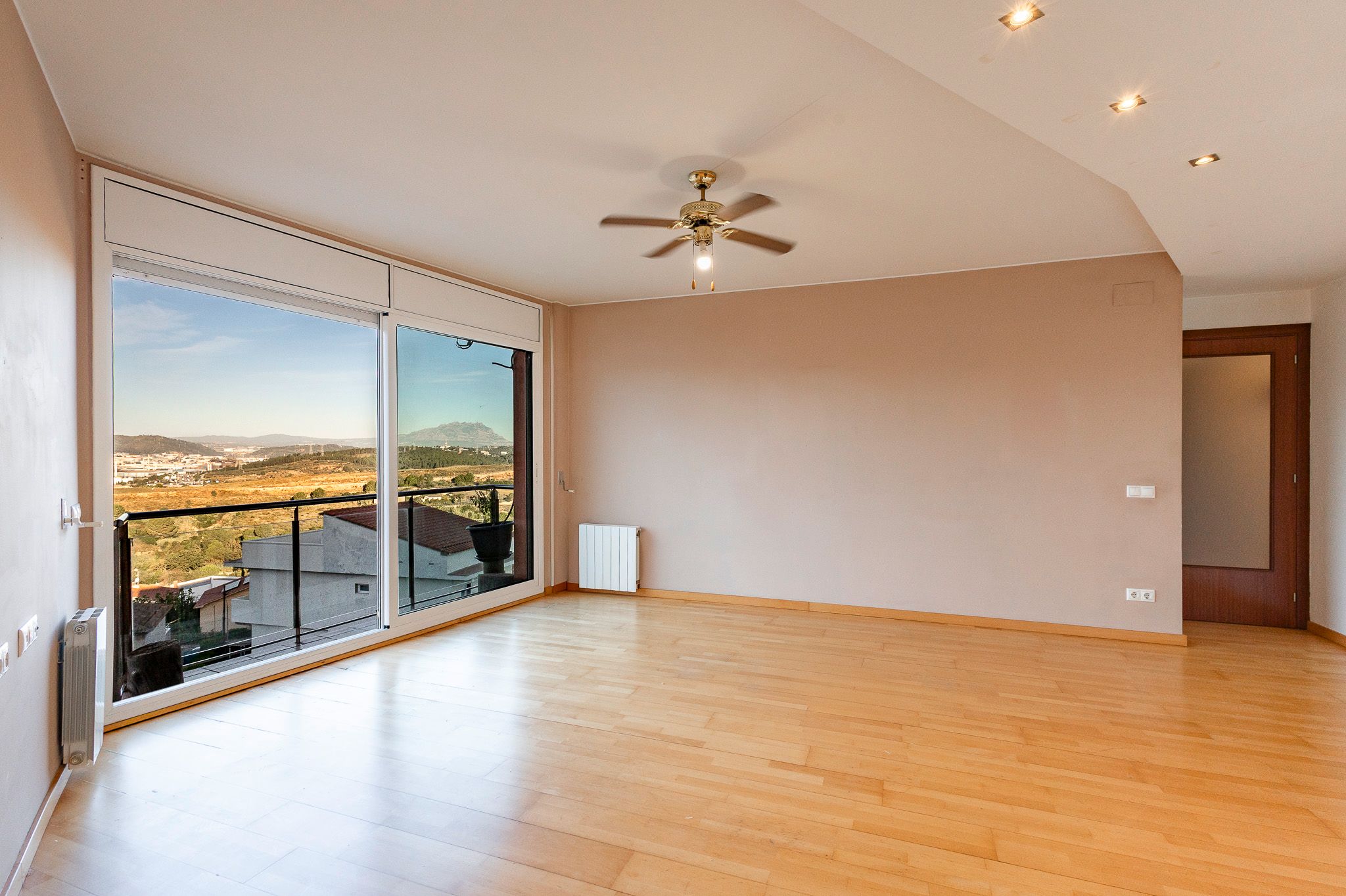 Dormitori de Apartament en venda en El Papiol amb Aire condicionat, Calefacció i Terrassa