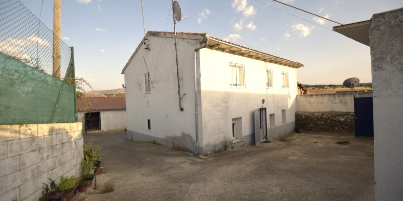Exterior view of House or chalet for sale in La Tala  with Private garden and Storage room