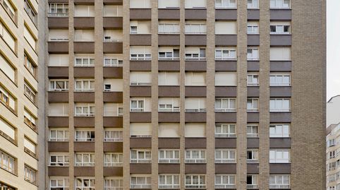 Foto 2 de Piso en venta en Gijón - Pz Nicanor Piñole, 3, Barrio del Centro, Gijón