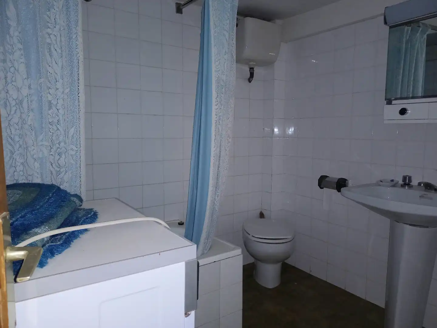 Baño de Finca rústica en venta en Covarrubias con Jardín privado y Trastero