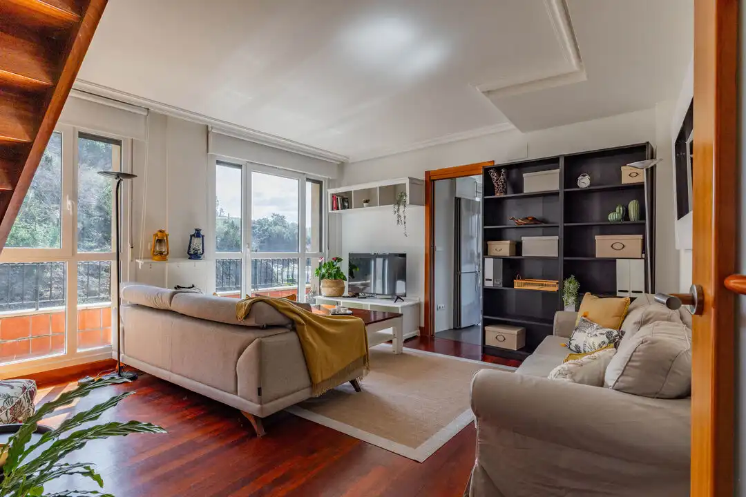 Sala de estar de Dúplex en venta en Orio con Calefacción, Terraza y Balcón