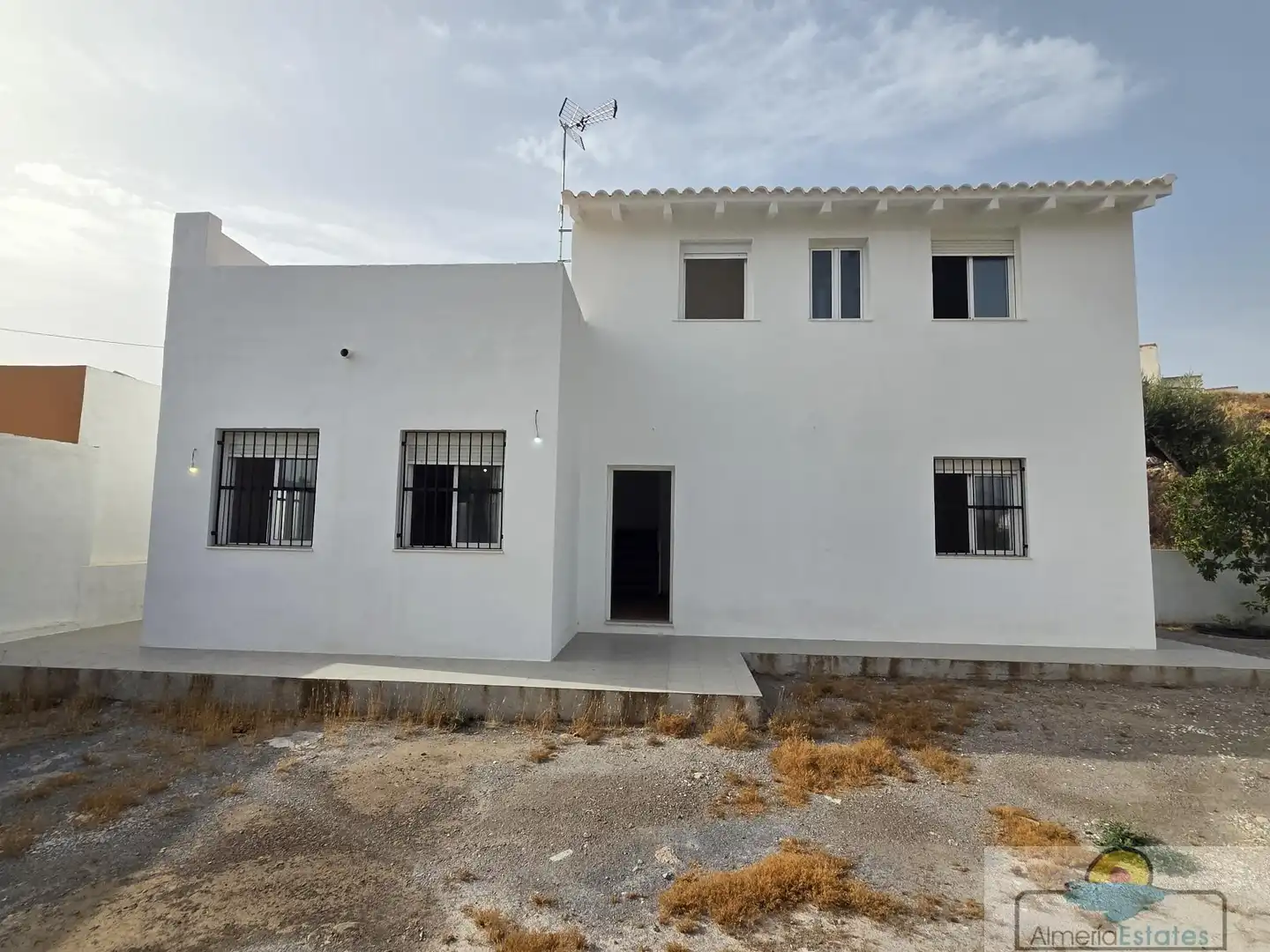 Vista exterior de Casa o chalet en venta en Fines con Terraza