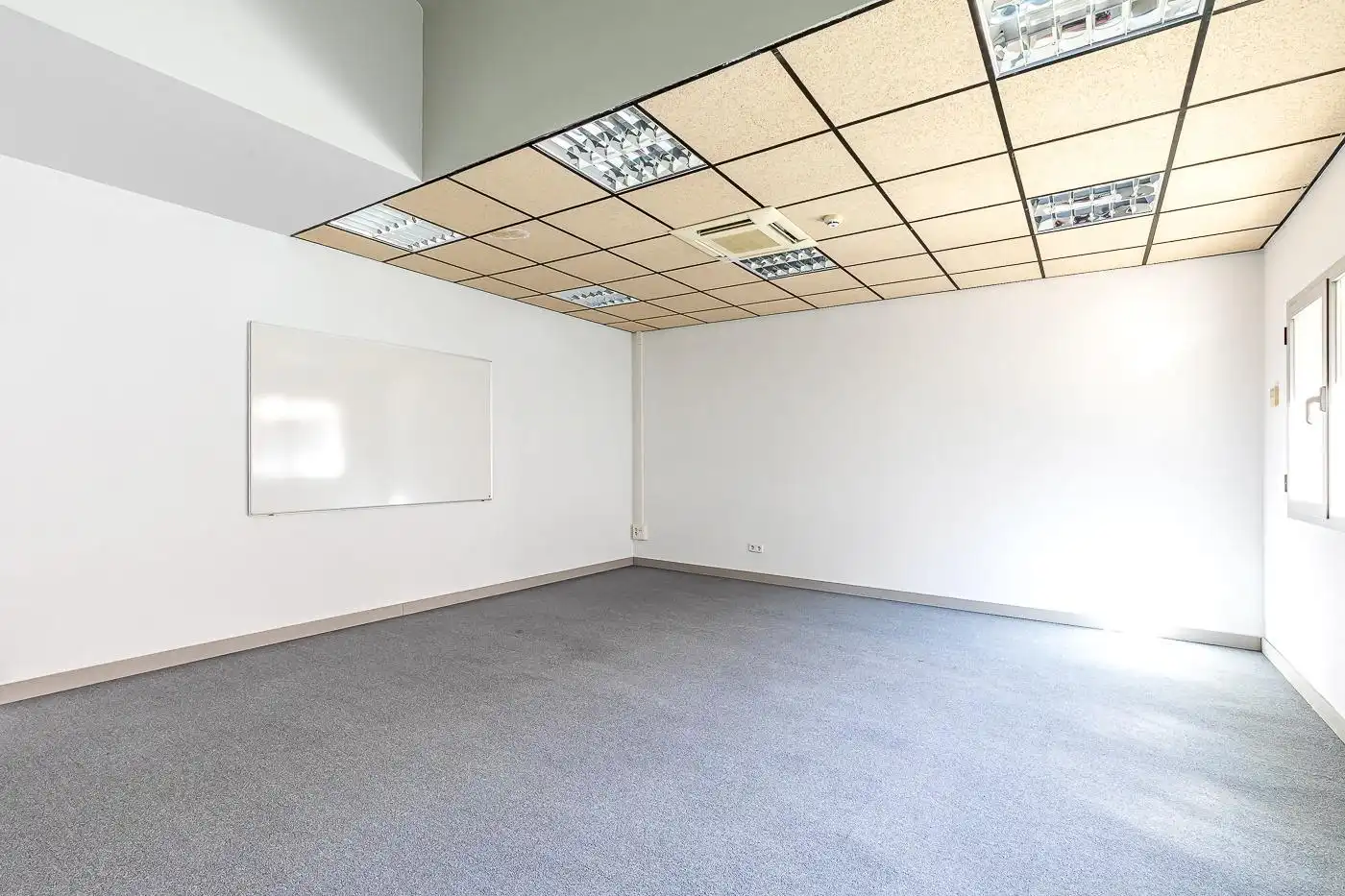 Oficina de lloguer en Fuencarral - El Pardo