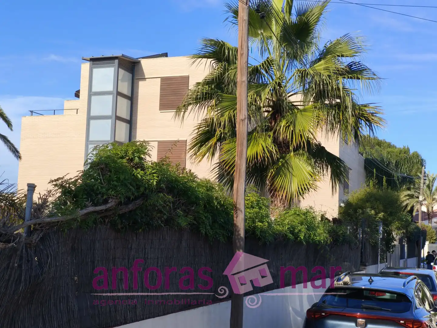 Vista exterior de Casa adosada en venta en Torredembarra con Aire acondicionado, Calefacción y Jardín privado