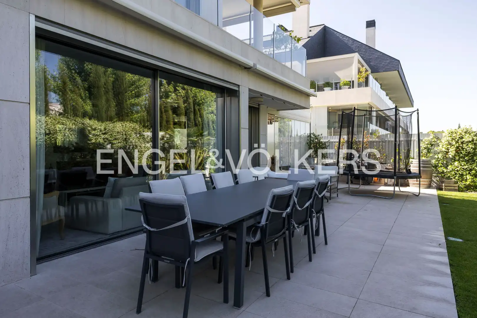 Terraza de Apartamento en venta en Pozuelo de Alarcón con Aire acondicionado, Calefacción y Jardín privado