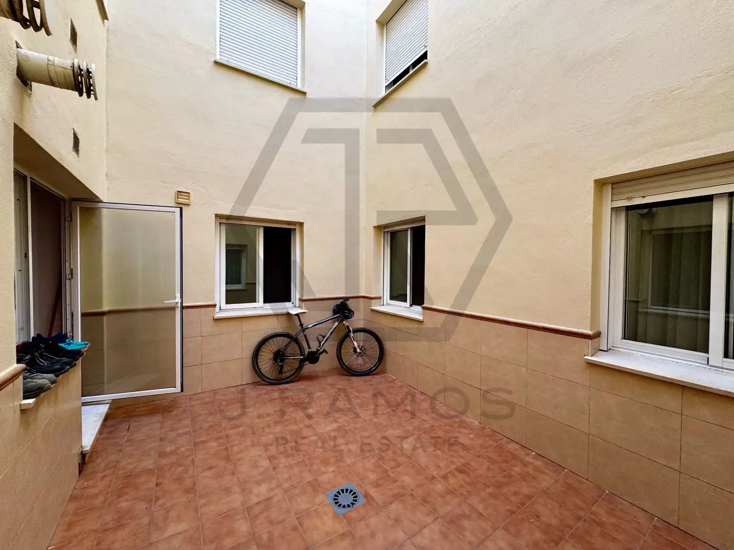 Piso con piscina en venta en Pintor Antonio Valdes, imagen 13